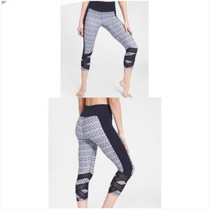 ATHLETA Mantra Legging Powervita- SMALL